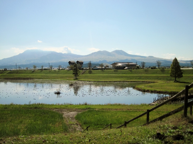 草原学習館 内牧調整池